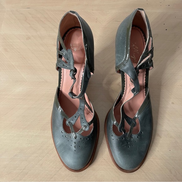 Miss Albright Retro Inspired Green Mary Jane Heels Cutouts Women's 10B - Picture 4 of 10